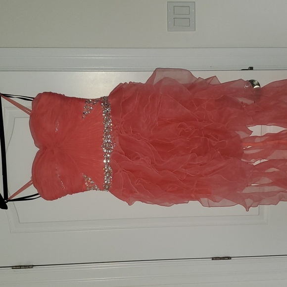 Pink High-Low Frilled Dress - Picture 4 of 8